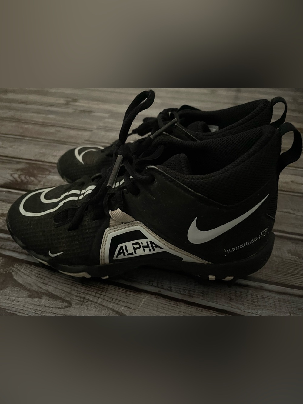 Nike Alpha Menace 3 Shark Football Cleats
